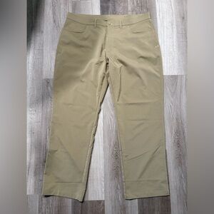 Under Armour Men's Khaki Chinos